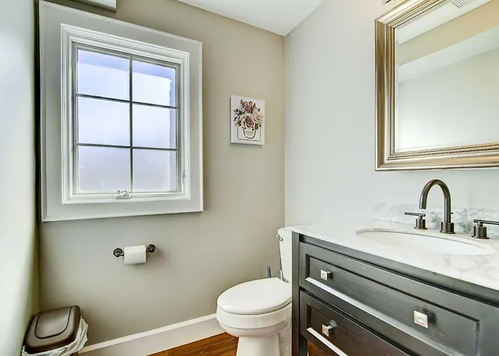 Family-Friendly Lake Home In Quiet Neighborhood * Prospect Heights