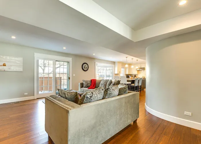 Family-Friendly Lake Home In Quiet Neighborhood Prospect Heights