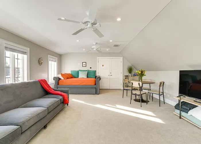 Hébergement de vacances Family-Friendly Lake Home In Quiet Neighborhood *
