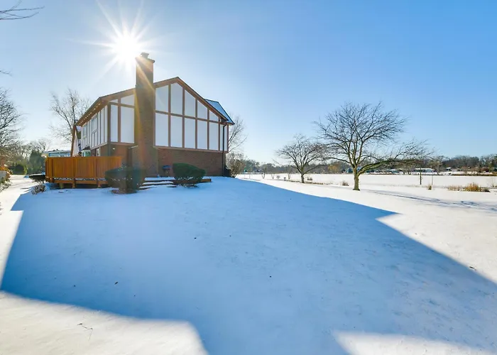 Family-Friendly Lake Home In Quiet Neighborhood Prospect Heights